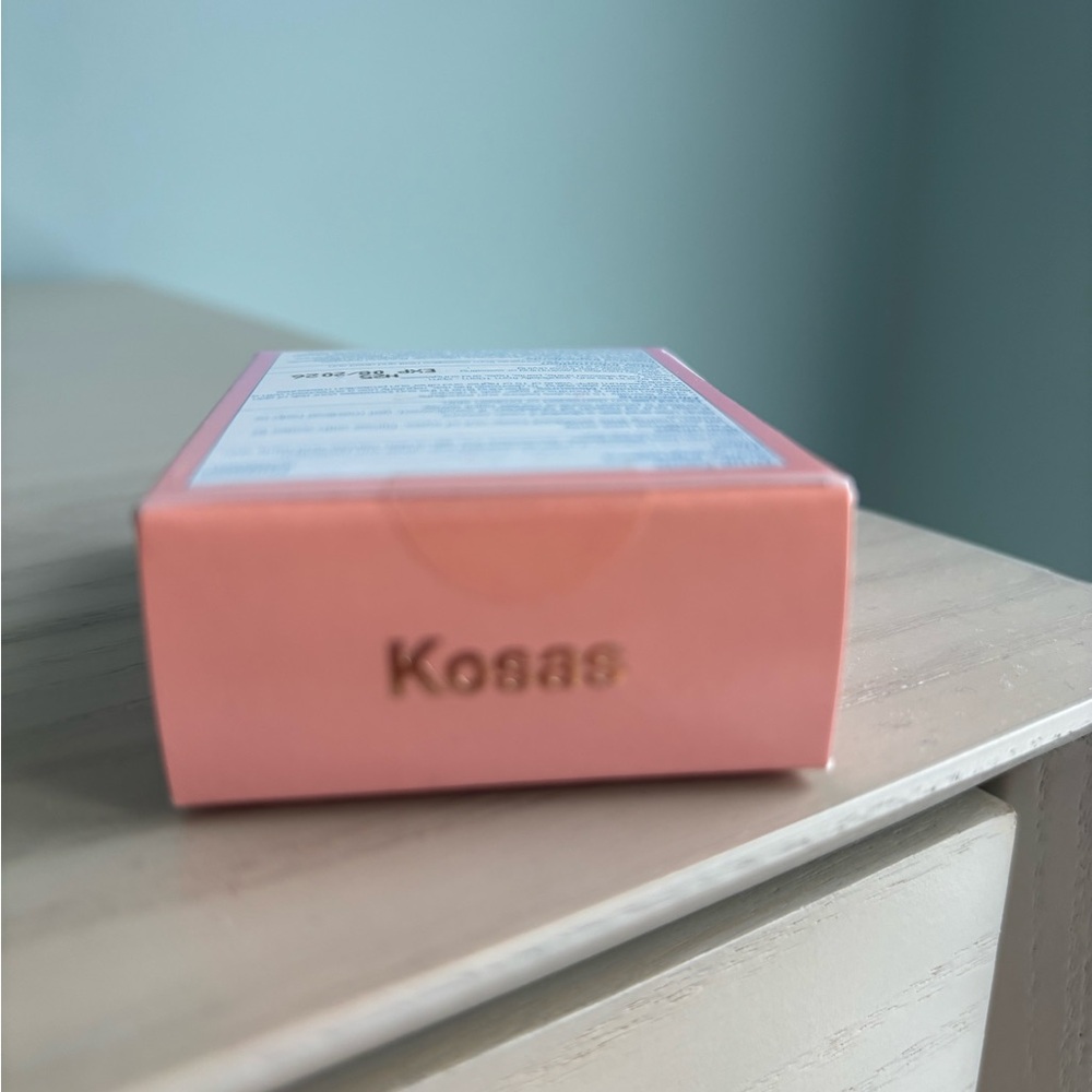 Kosas DreamBeam SPF 40 Mineral Sunscreen - Pink and Gold - Picture 5 of 5